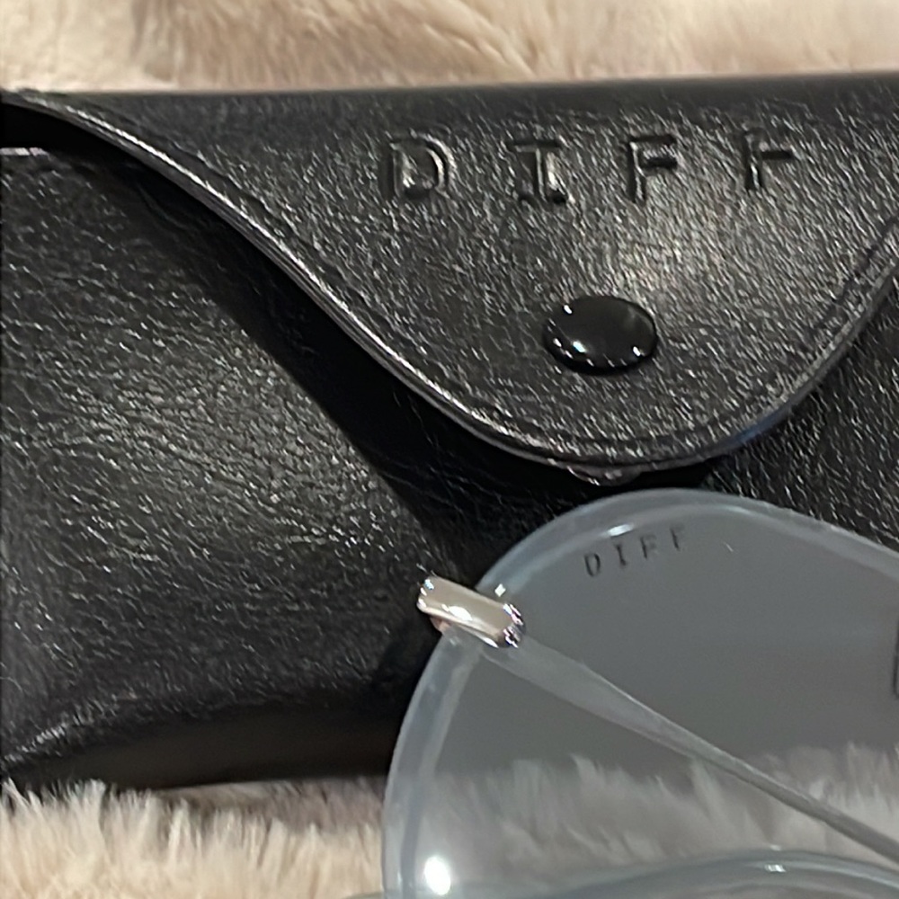 Diff Eyewear Sunglasses - image 2